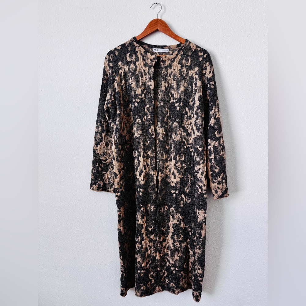 Zara Women's Black and Cream Patterned Cape